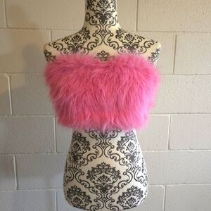 Faux fur, medium crop top